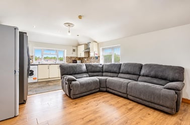 Woodville Road, Cathays, Cardiff - Image 3